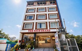 Rich Grand Hotel Near To Tajmahal